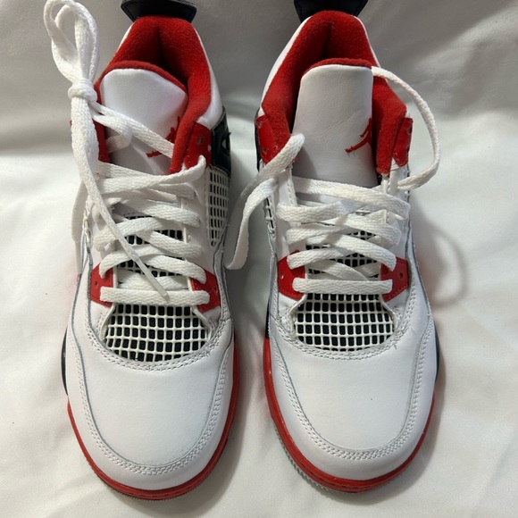 Youth, Air Jordan 4 Retro “Fire Red” 2020 - Picture 2 of 7